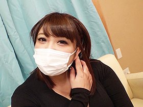 SNSで人間離れした超爆乳（推定）Mカップを晒す裏垢女子とコラボってみた。いいね1000件目指してAV出演。　サンプル画像02